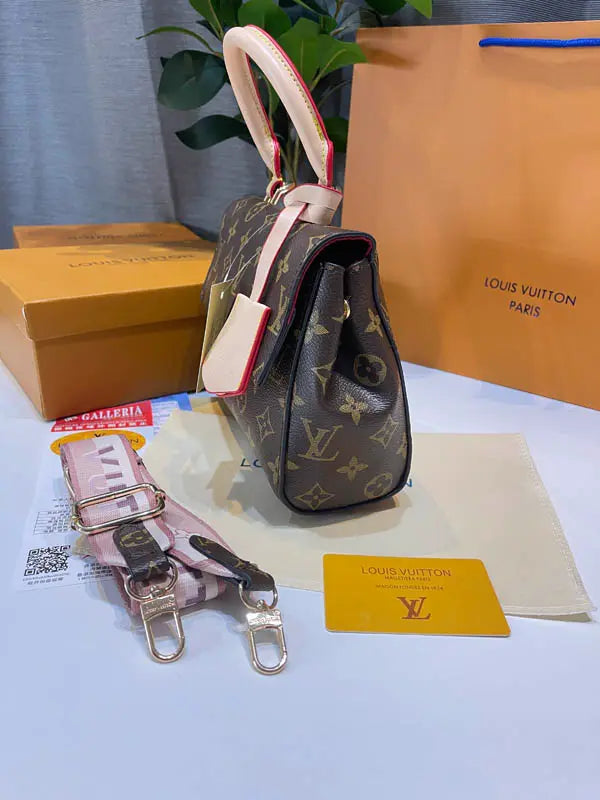 شنطة لويس فيتون الجديد ماستر 82 شنط وحقائب louis vuitton bags