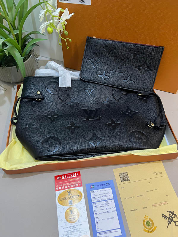 شنطة لويس فيتون اسود بيق فلاورز ماستر كبيرة شنط وحقائب louis vuitton bags