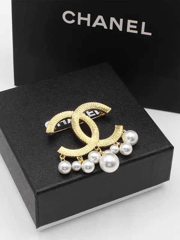 بروش شانيل لولو 217 بروش chanel