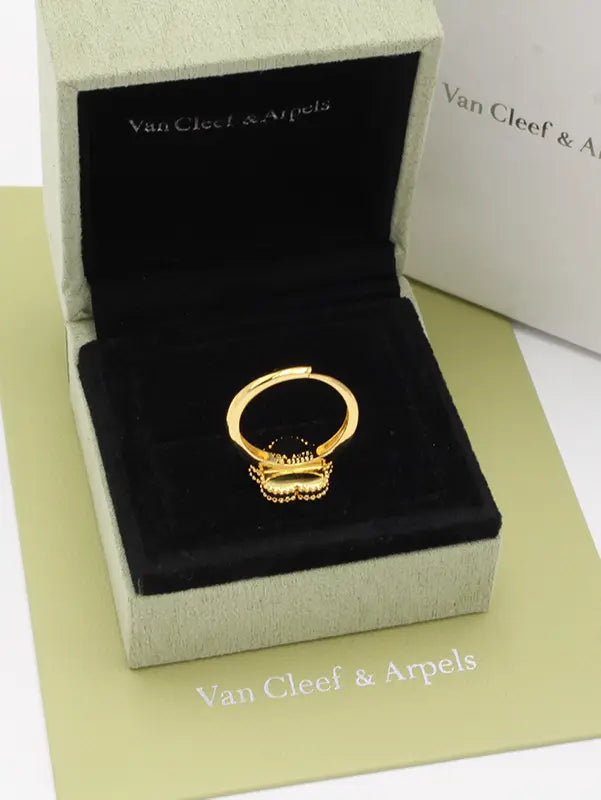 خاتم فان كليف زهرات الامبرا اند اربلز الماستر خواتم van cleef