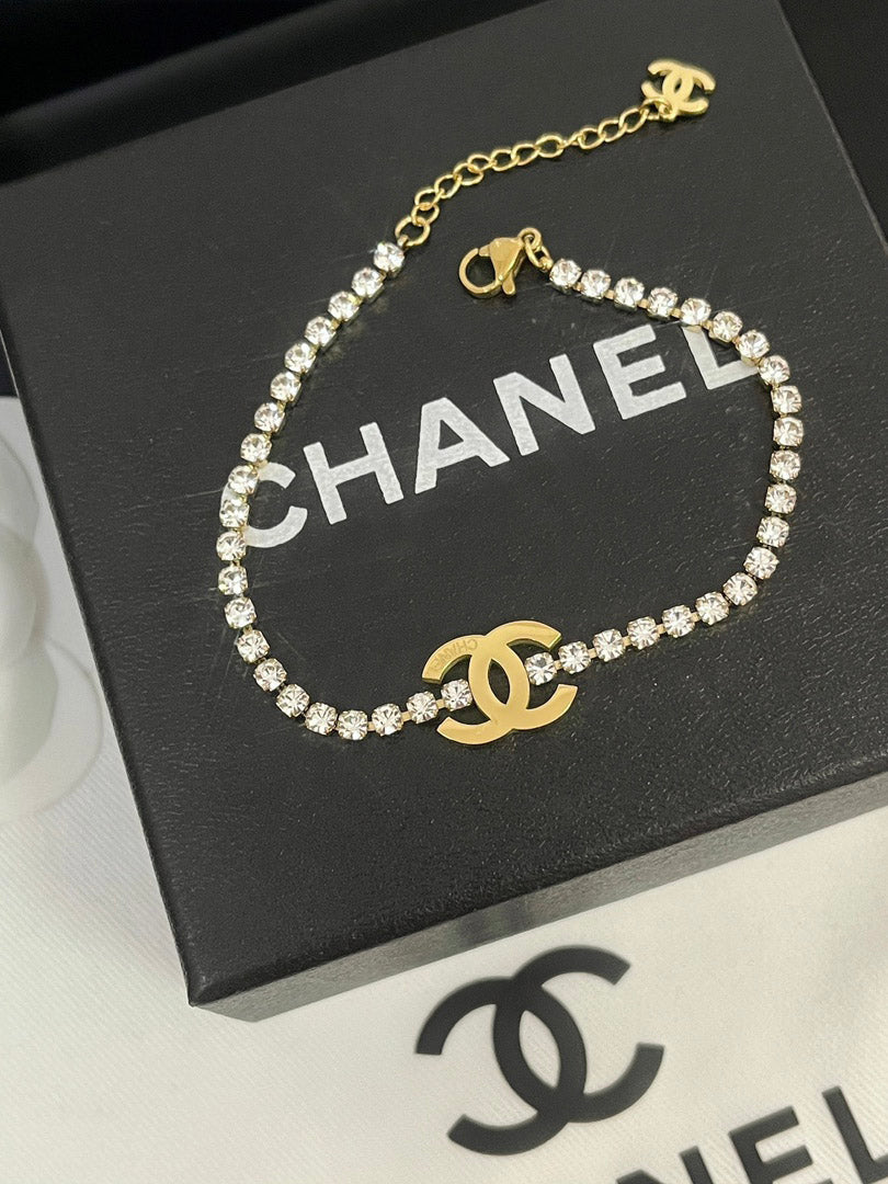 اساور شانيل كريستال شاين اسواره chanel ذهبي