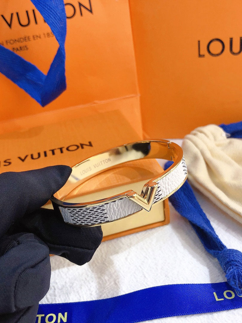 اساور لويس فيتون قولد براون بانقل اسواره louis vuitton