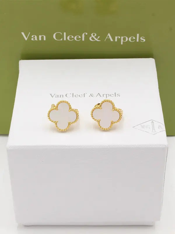 حلق فان كليف كبس الماستر حلق van cleef ابيض ذهبي