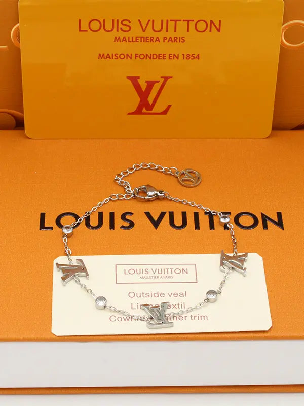 اسواره لويس فيتون 722 اسواره louis vuitton