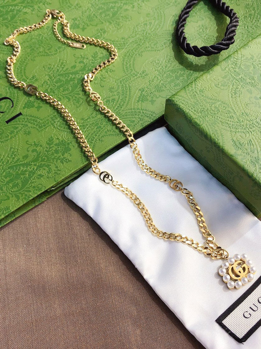 سلسال قوتشي شعار لولو ذهبي سلسال gucci
