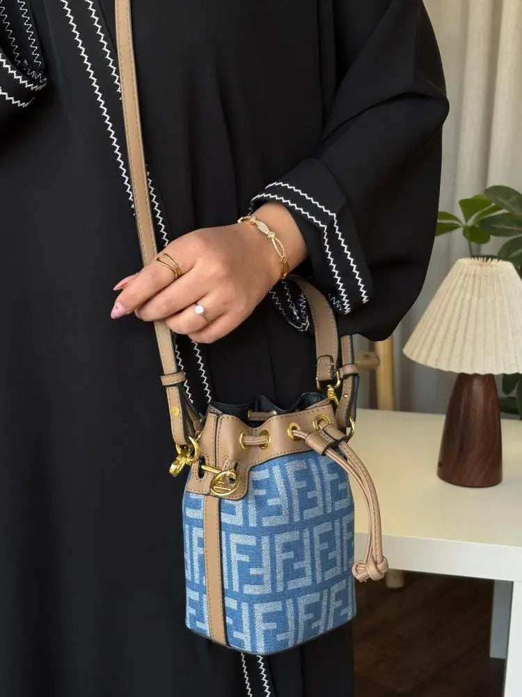 شنطة فندي ماستر صغيرة كحلي شنط وحقائب fendi bags كحلي