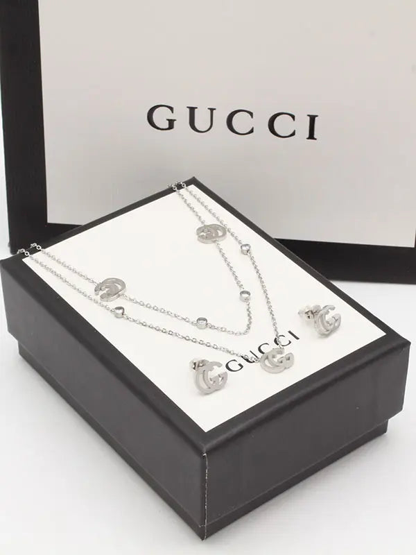 طقم قوتشي دورين ناعم اطقم gucci فضي