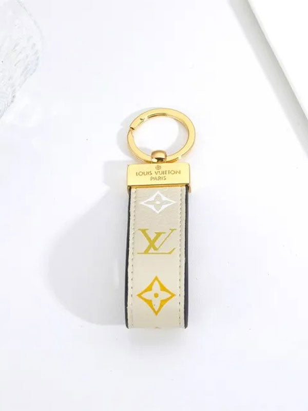 ميدالية لويس فيتون ليذر لوقو ميدالية louis vuitton بيج