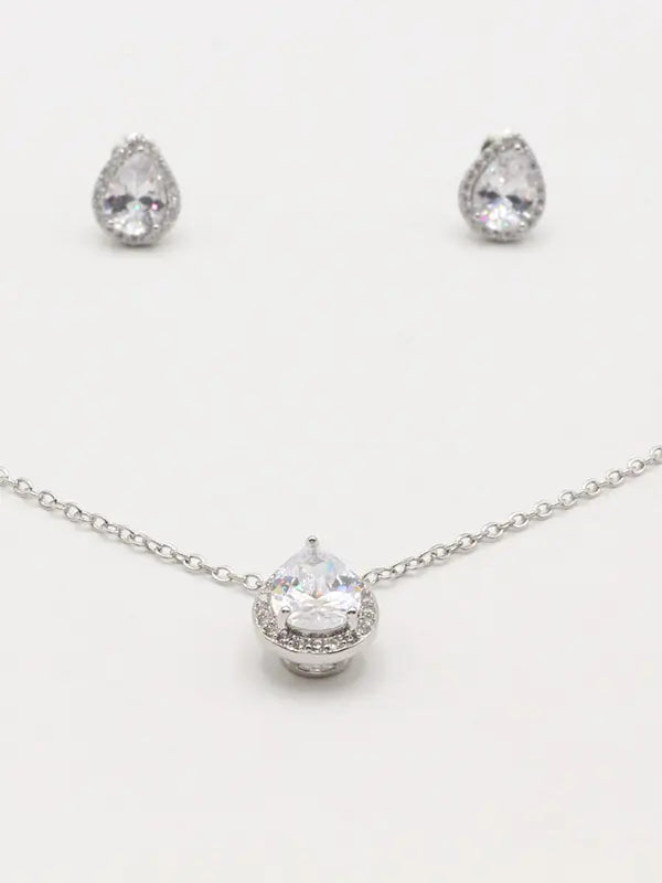 طقم دمعه زركون ناعم اطقم Swarovski فضي