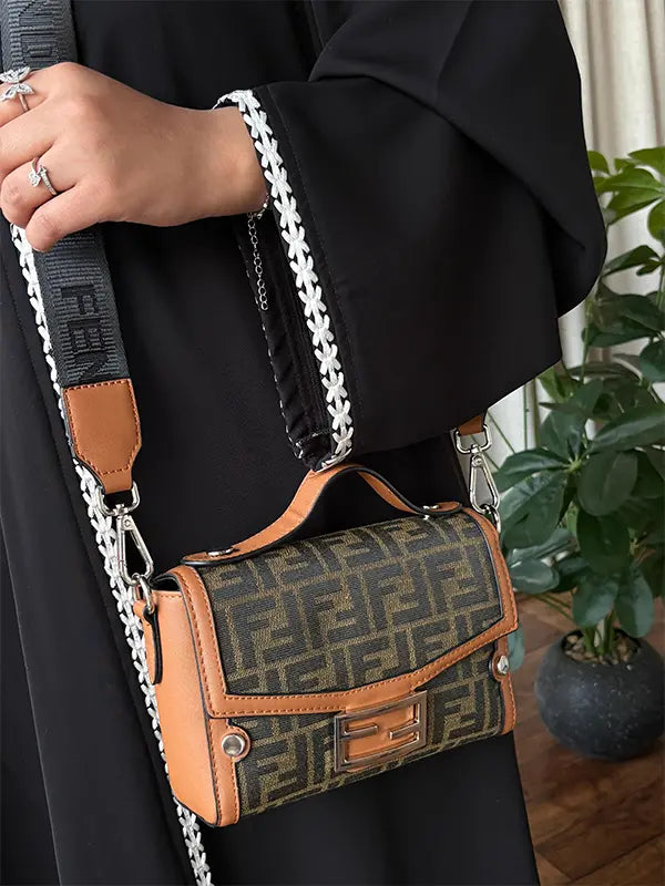 شنطة فندي براون ماستر شنط وحقائب fendi bags