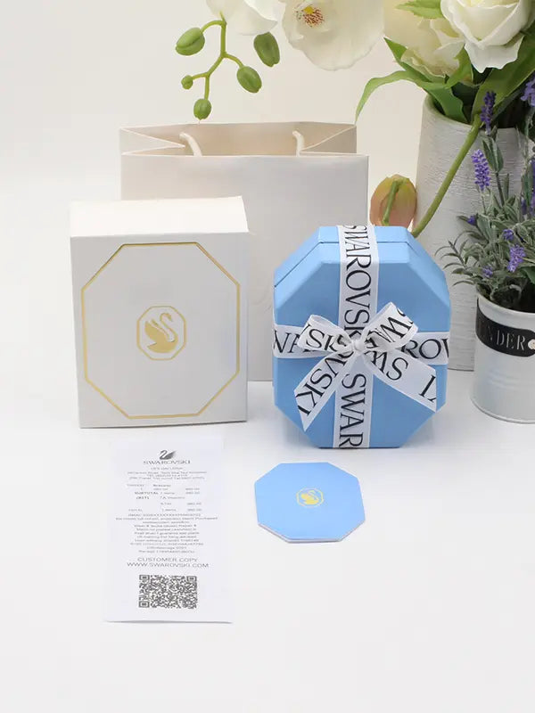 ملحقات سواروفسكي للاطقم بلو وايت هدايا Swarovski