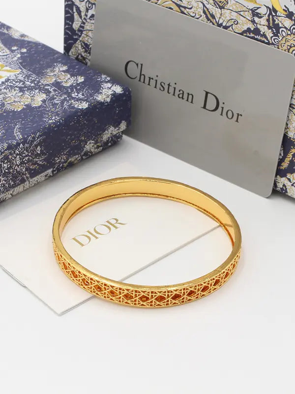 غوايش ديور ذهبي 840 اسواره dior