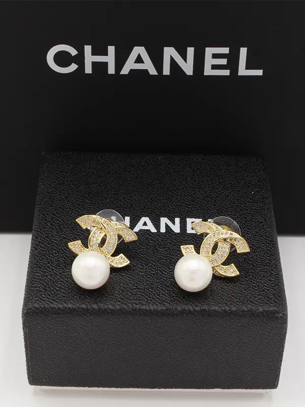 حلق شانيل لولو وسط ماستر 774 حلق chanel