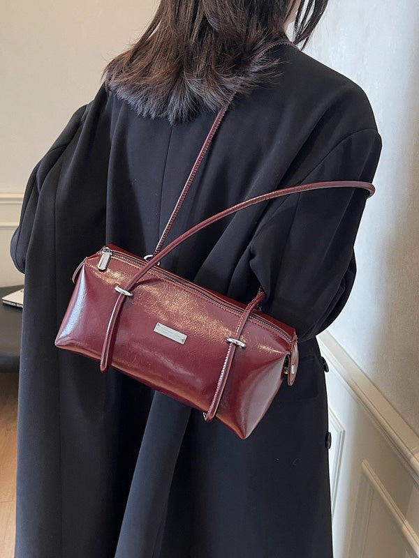 شنطة برغندي وسط شنط وحقائب new