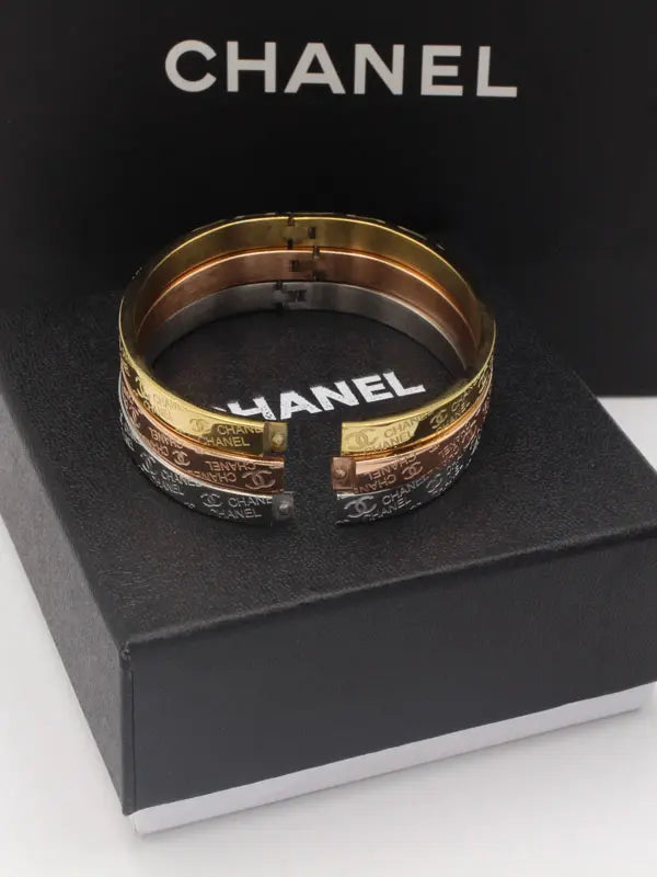 اساور شانيل ثلاثيه ميني لوقو اسواره chanel