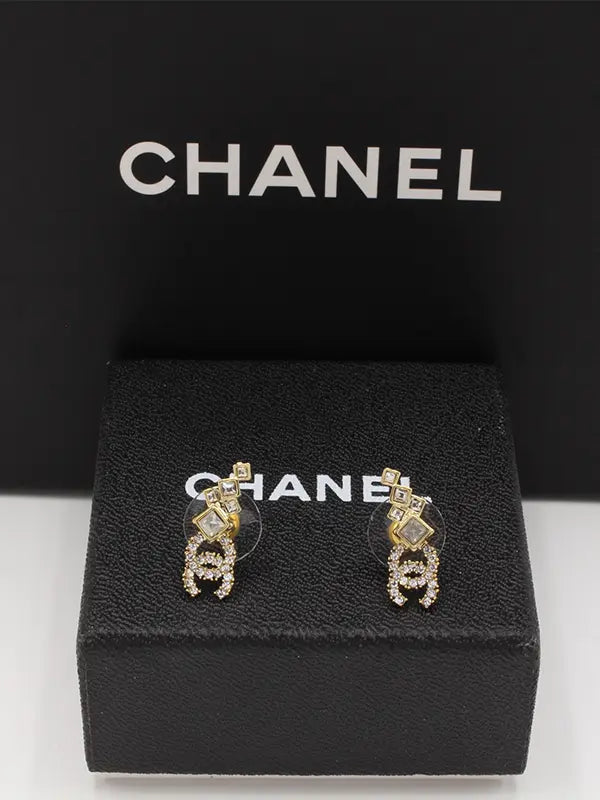 حلق شانيل 564 حلق chanel ذهبي