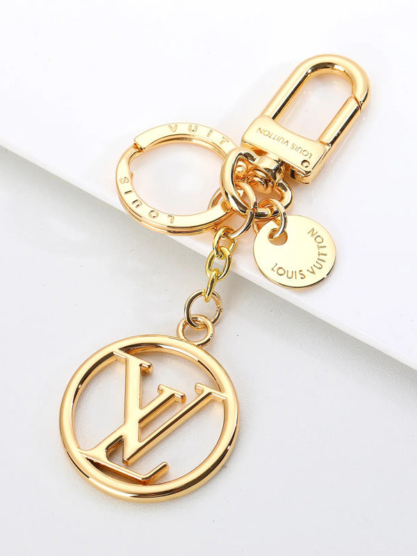 ميدالية لويس فيتون قولد ميدالية louis vuitton