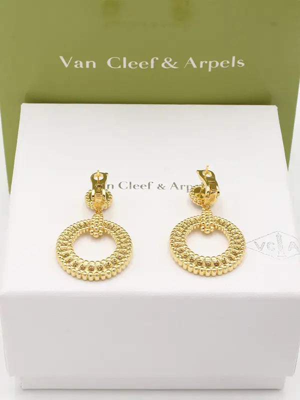 حلق فان كليف مدور زركون ماستر حلق van cleef