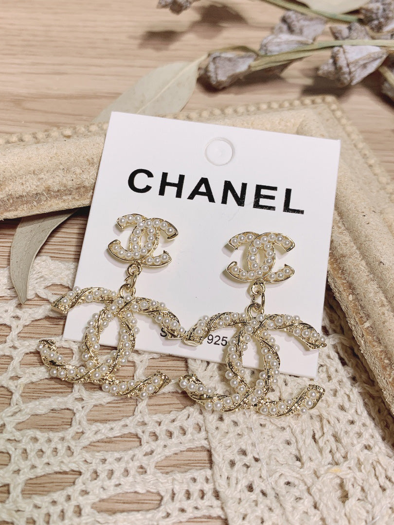 حلق شانيل 8038 حلق chanel ذهبي