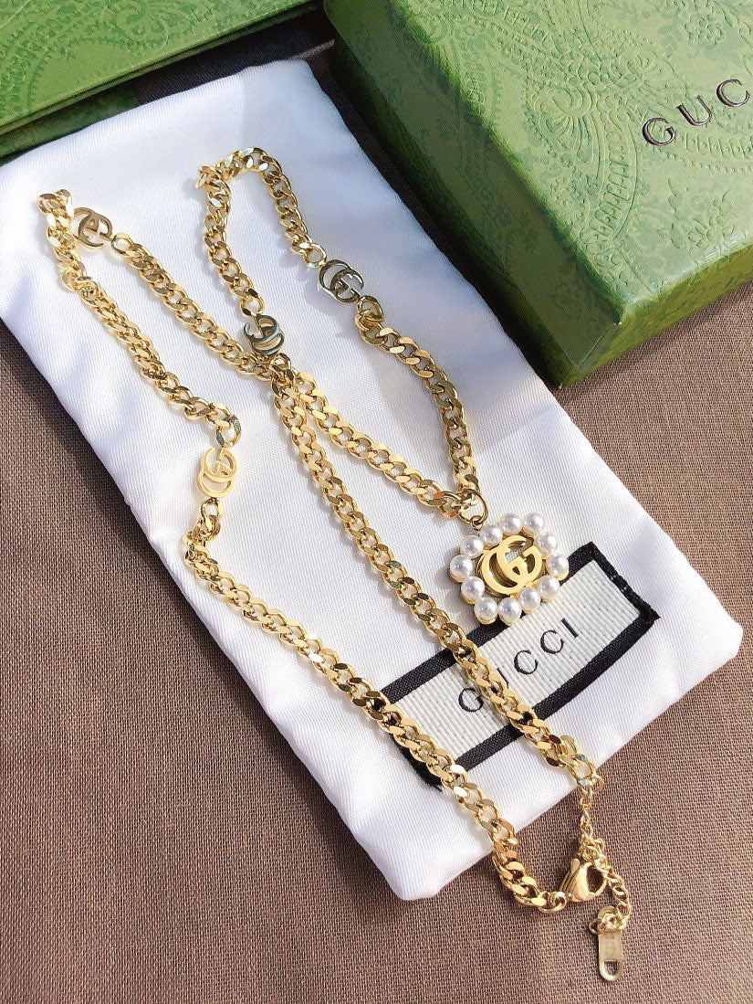 سلسال قوتشي شعار لولو ذهبي سلسال gucci