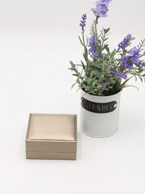 علبة اساور بني فاخرة هدايا متوفر 2 لون