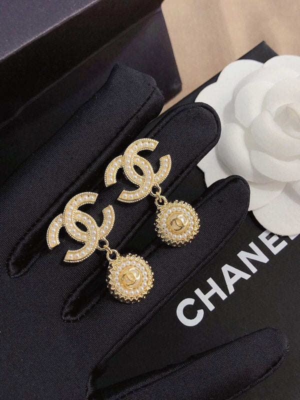 حلق شانيل لوقو بندنت حلق chanel
