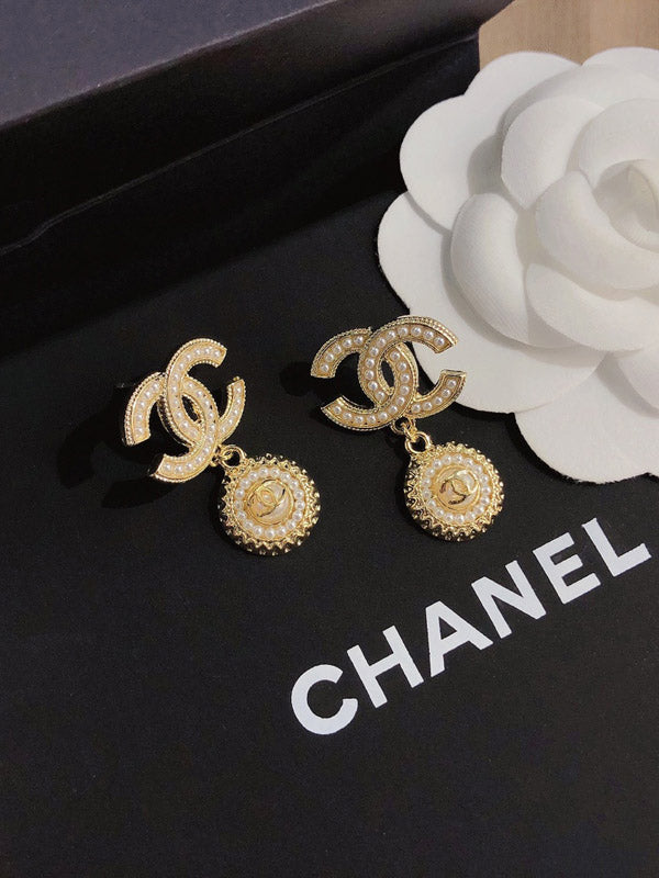 حلق شانيل لوقو بندنت حلق chanel