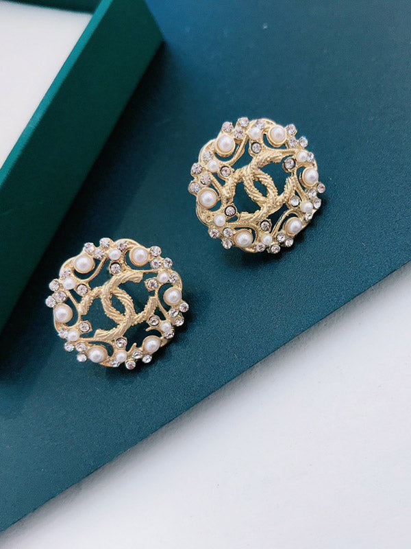 حلق شانيل وسط مدور حلق chanel