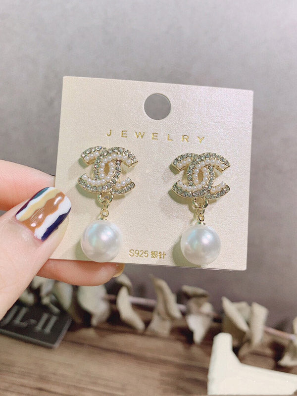 حلق شانيل لولو 2676 حلق chanel ذهبي