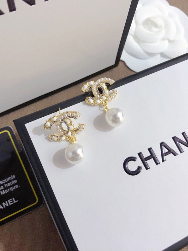 حلق شانيل 2671 حلق chanel ابيض