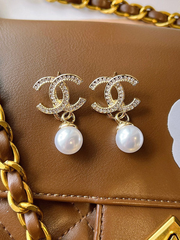 حلق شانيل لولو 2673 حلق chanel ذهبي