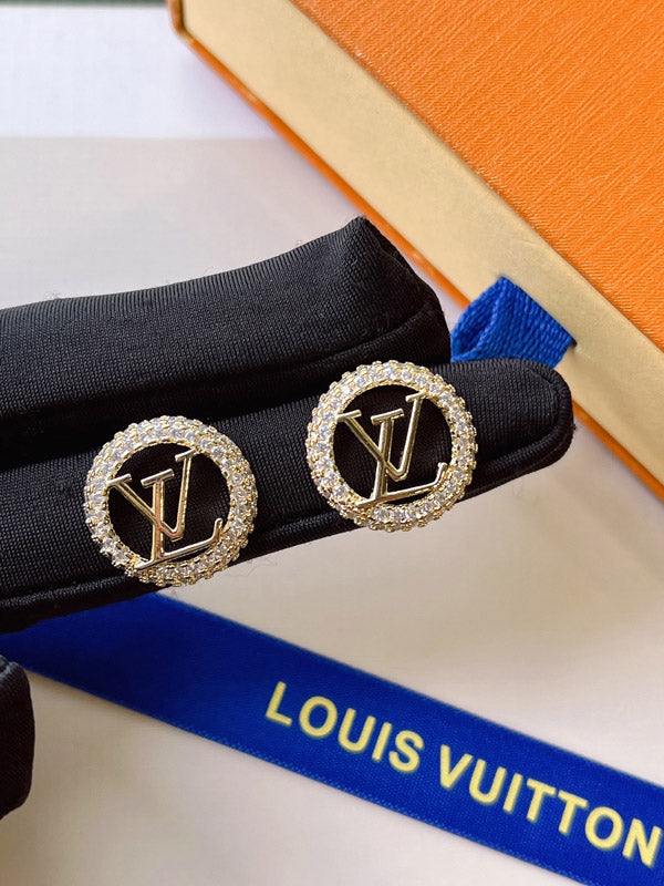 حلق لويس فيتون زركون كيرف لوقو حلق louis vuitton ذهبي