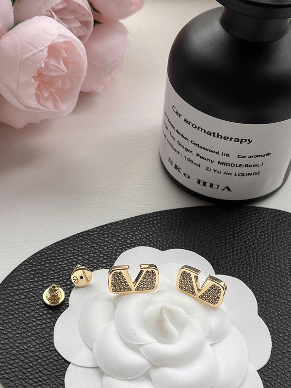 حلق فالنتينو زركون حلق VALENTINO
