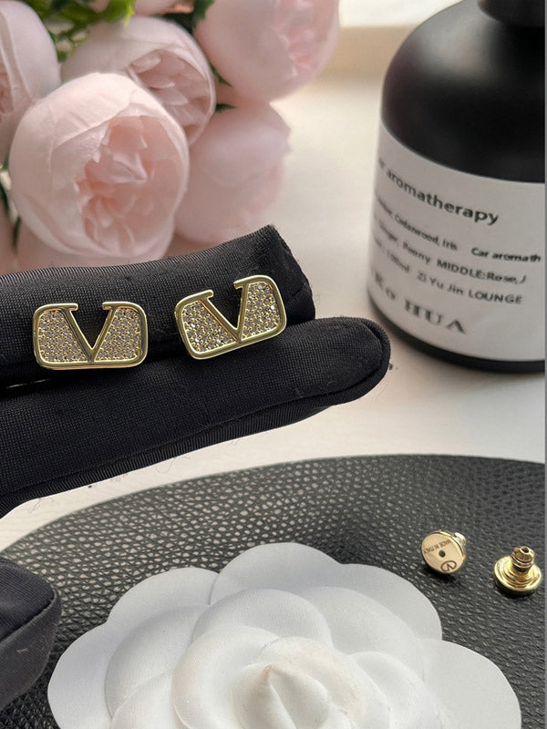 حلق فالنتينو زركون حلق VALENTINO