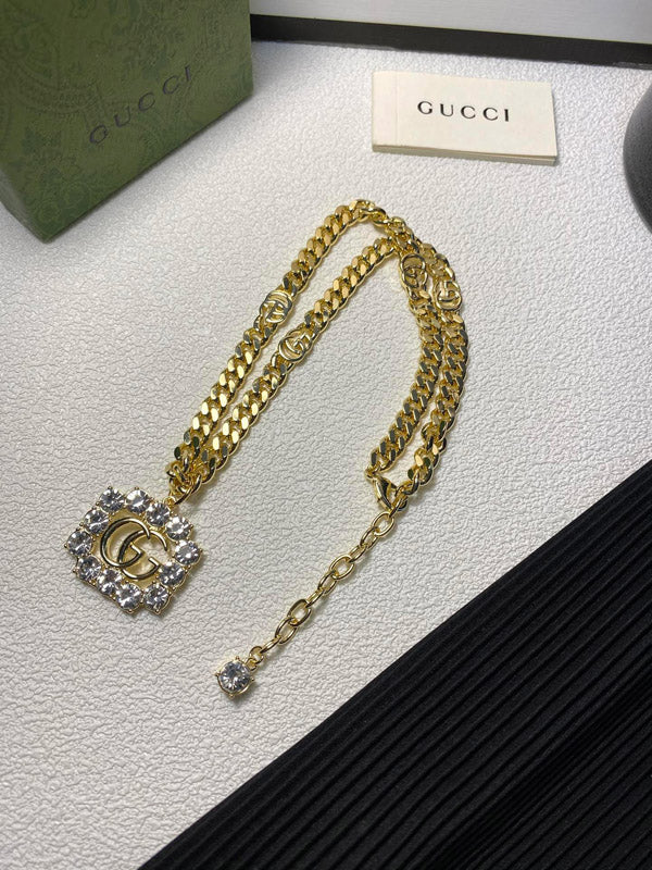 سلسال قوتشي ذهبي كبير كريستال سلسال gucci ذهبي