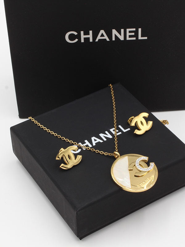 طقم شانيل شيل مدور اطقم chanel