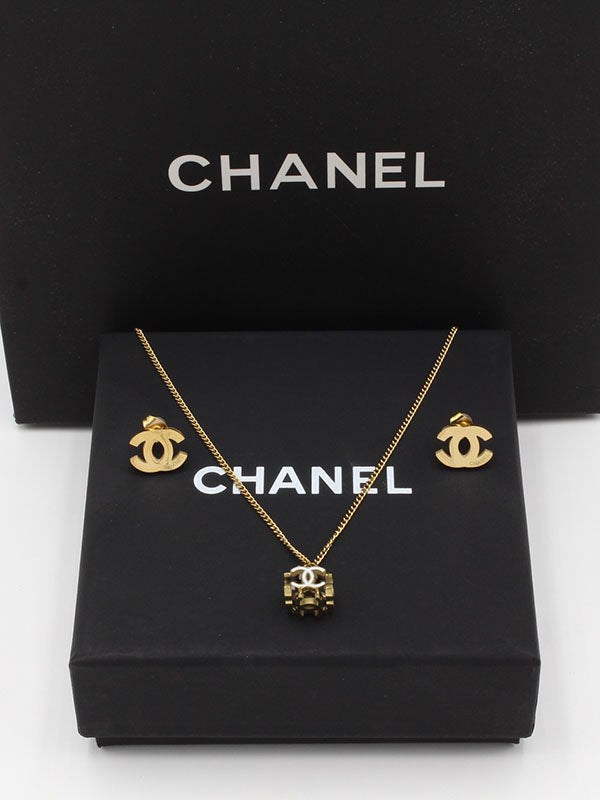 طقم شانيل مكس لوقو اطقم chanel ذهبي