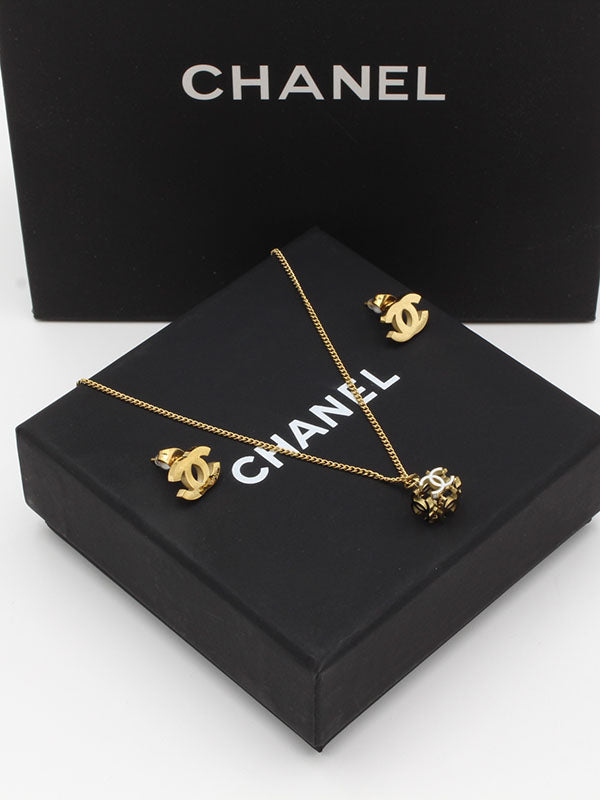 طقم شانيل مكس لوقو اطقم chanel