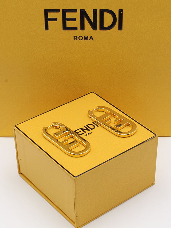 حلق فندي كبير الحجم حلق fendi