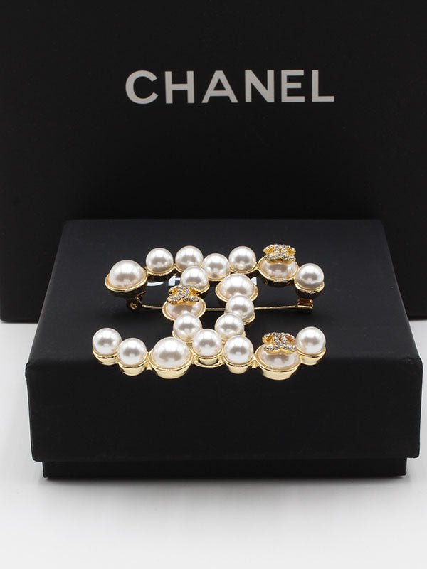 بروش شانيل بيرل بيق ذهبي بروش chanel