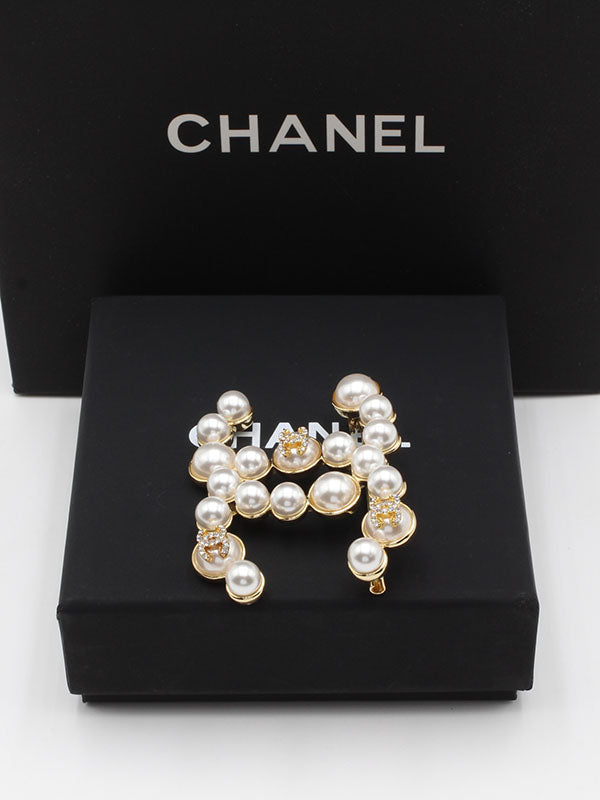 بروش شانيل بيرل بيق ذهبي بروش chanel