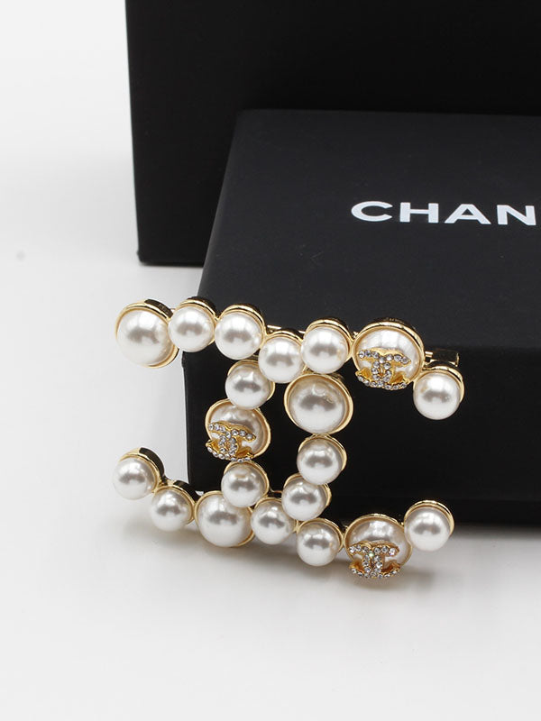 بروش شانيل بيرل بيق ذهبي بروش chanel