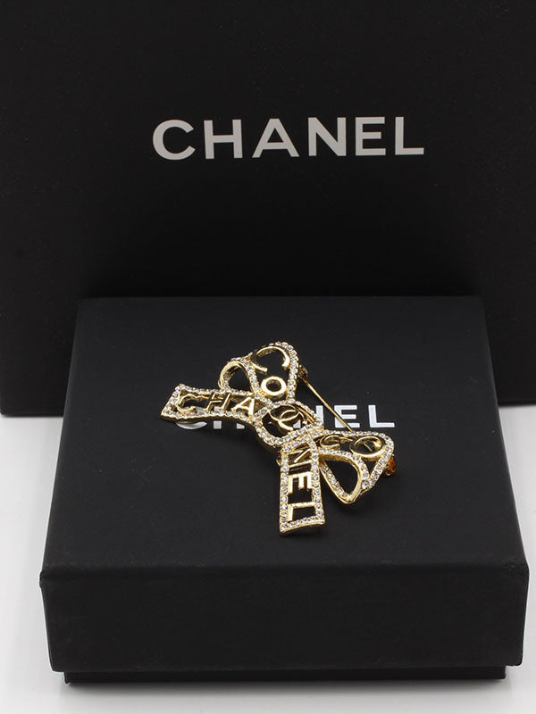 بروش شانيل فيونكة بروش chanel