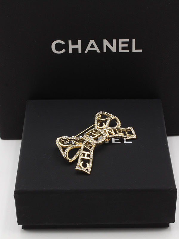 بروش شانيل فيونكة بروش chanel