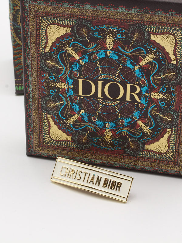 بروش كريستيان ديور بروش dior