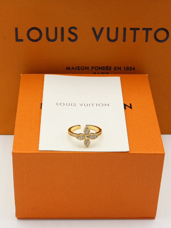 خاتم لويس فيتون سنقل سمول فلاور خواتم louis vuitton ذهبي