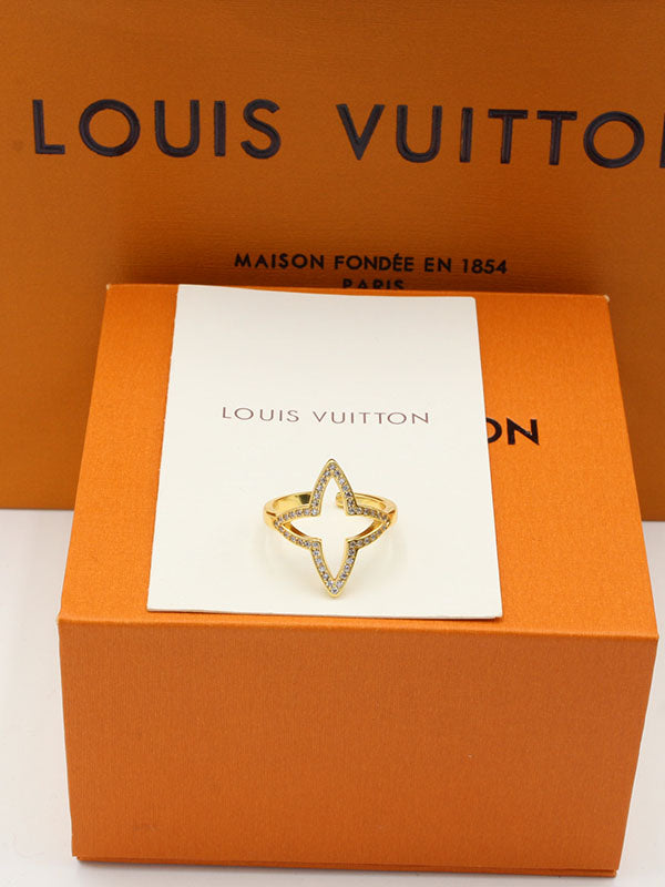 خاتم لويس فيتون سنقل بيق فلاور خواتم louis vuitton ذهبي