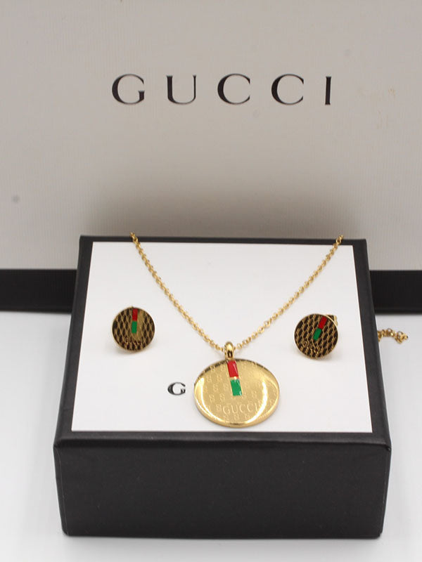 طقم قوتشي مدور ملون لوقو اطقم gucci