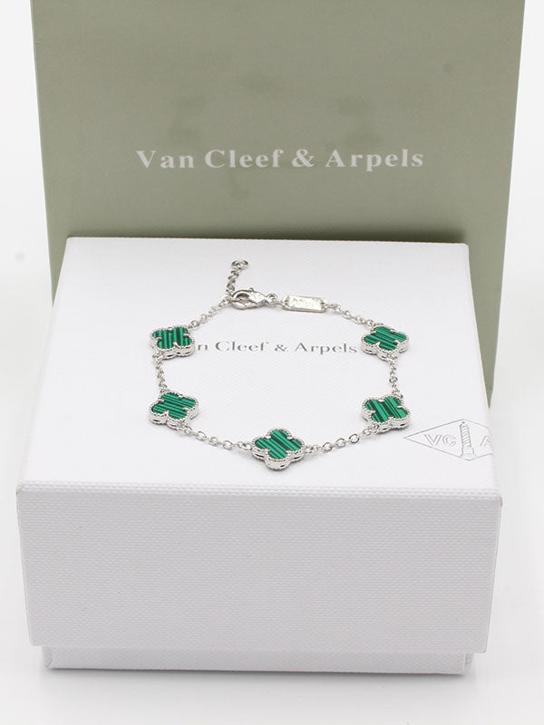 اساور فان كليف لوقو وسط اسواره van cleef اخضر فضي