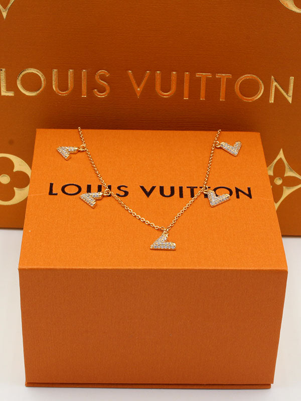 سلسال لويس فيتون تشوكر زركون سلسال louis vuitton ذهبي